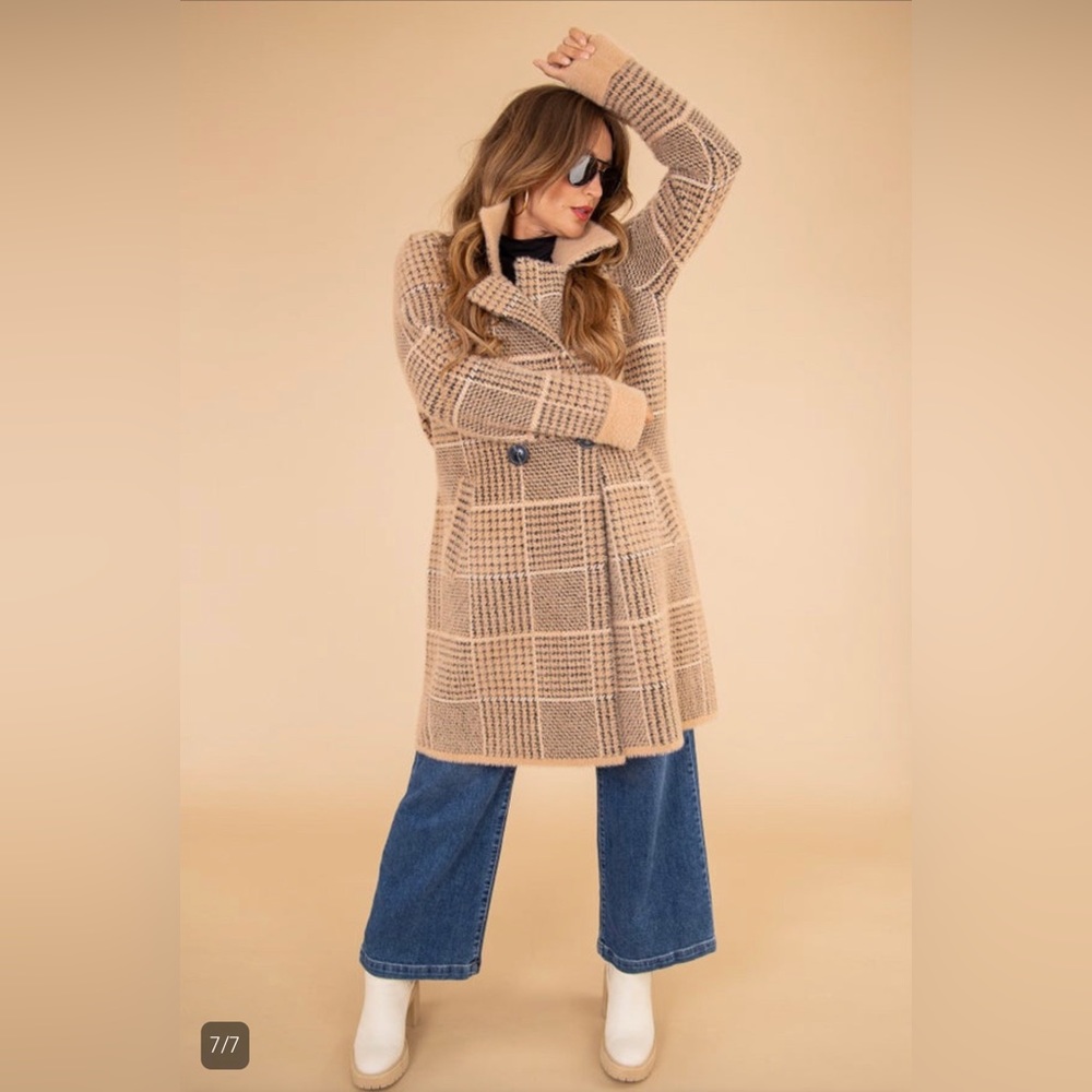 High Street Coat | Tribal - Picture 9 of 10